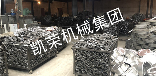 凱榮手扳葫蘆墻板生產(chǎn)廠區(qū)