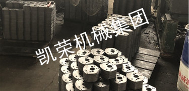 凱榮手拉葫蘆墻板生產(chǎn)廠區(qū)